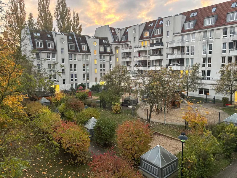 ** Wohnberechtigungsschein erforderlich ** schöne 2 Zimmer mit Wannenbad und Balkon ** — photo 1